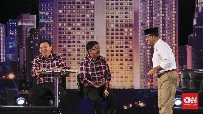 Penayangan iklan disebut mengurangi waktu setiap pasangan calon dalam memaparkan programnya. Akibatnya, kualitas pemaparan menjadi buruk.