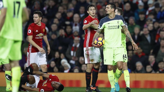 Nama North West Derby tidak setenar El Clasico di Spanyol, tapi pertemuan Liverpool melawan Manchester United selalu menjanjikan pertandingan panas dan menarik.