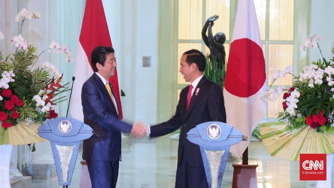 Presiden Jokowi dan PM Shinzo Abe bersepakat memperkuat kerja sama berbagai bidang, seperti kemaritiman dan pertahanan.