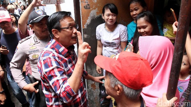 Ahok dan Djarot akan lebih intensif lagi blusukan turun ke masyarakat. Dengan banyaknya wilayah yang harus didatangi maka peran relawan makin dimaksimalkan.