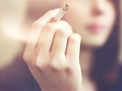 Pengusaha Protes Rencana Larangan Rokok di Tempat Hiburan Malam