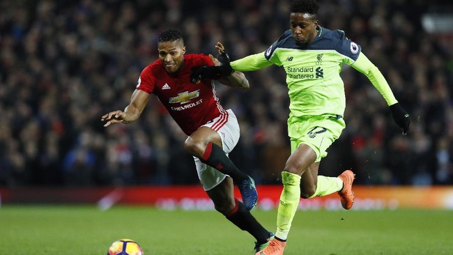 Bek kanan Manchester United bertekad akan memberikan semua yang terbaik setelah memperpanjang kontrak selama setahun bersama Setan Merah.