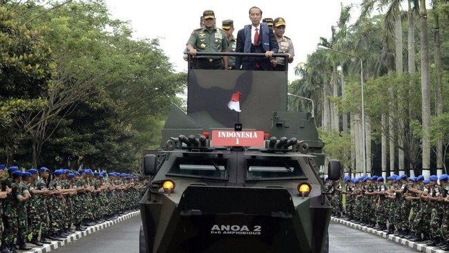 Ingin memiliki mobil dengan spesifikasi militer untuk sehari-hari? Tunggu saja, Pindad dan Tata Motor India tengah merancangnya untuk bisa dijual umum.