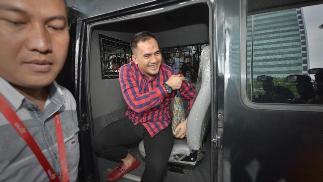Pemeriksaan untuk melengkapi berkas pemeriksaan terkait akan dilimpahkannya perkara suap panitera PN Jakarta Utara ke jaksa penuntut umum.