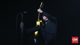 Petikan Gitar Romantis Bryan Adams