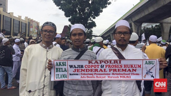 Front Pembela Islam meminta institusi kepolisian tidak tebang pilih menangani kasus, termasuk dalam menanggapi dugaan penganiayaan yang menimpa anggota FPI.