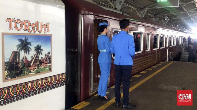 Kereta wisata tidak hanya dapat berfungsi sebagai sarana transportasi, tapi bisa juga dijadikan lokasi untuk rapat kerja.
