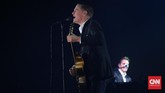 Petikan Gitar Romantis Bryan Adams Bryan Adams menggelar konser intim di Grand Ballroom Pacific Place, Jakarta pada Senin (16/1) malam. Lagu-lagu legendarisnya dinyanyikan.