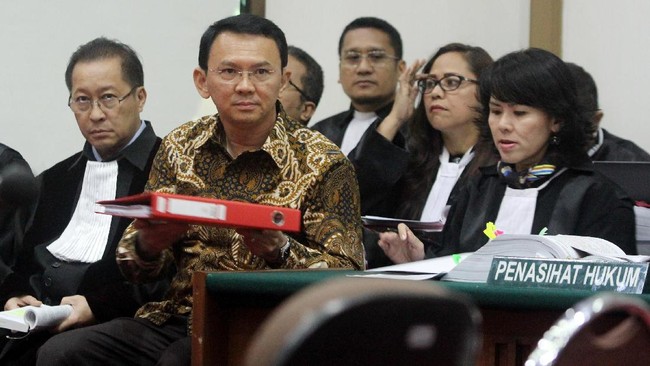 Tiga dari enam saksi dari jaksa penuntut umum tidak hadir dalam persidangan. Kuasa hukum Ahok berkeberatan JPU ganti saksi.