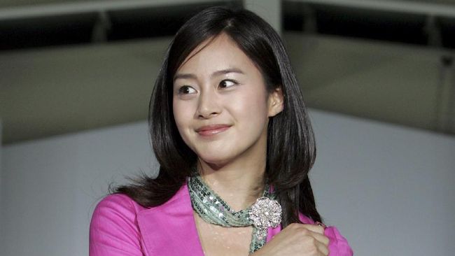 Aktris papan atas Kim Tae Hee ingin kembali berakting dalam sebuah drama atau film dalam waktu dekat, setelah sempat vakum selama dua tahun.