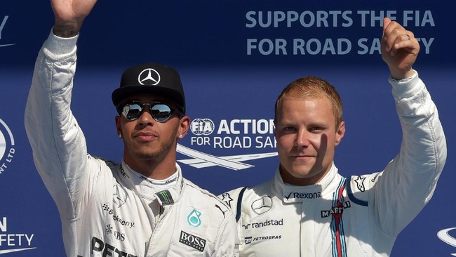Duo pebalap Mercedes, Lewis Hamilton dan Valtteri Bottas, kembali menjadi yang tercepat pada sesi latihan bebas kedua GP Spanyol, Jumat (12/3).