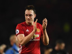 Phil Jones Harusnya Bisa Jadi Bek Terbaik Manchester United