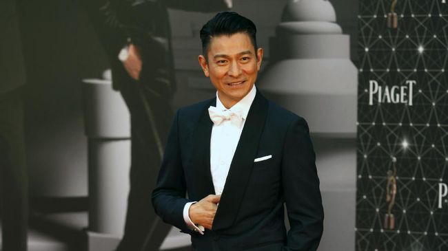 Bintang kenamaan Hong Kong, Andy Lau, membatalkan seluruh jadwal konsernya di tengah kekhawatiran akan wabah virus corona.