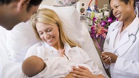 Tiga Praktik Optimal Menyusui ASI Bagi Ibu dan Balita