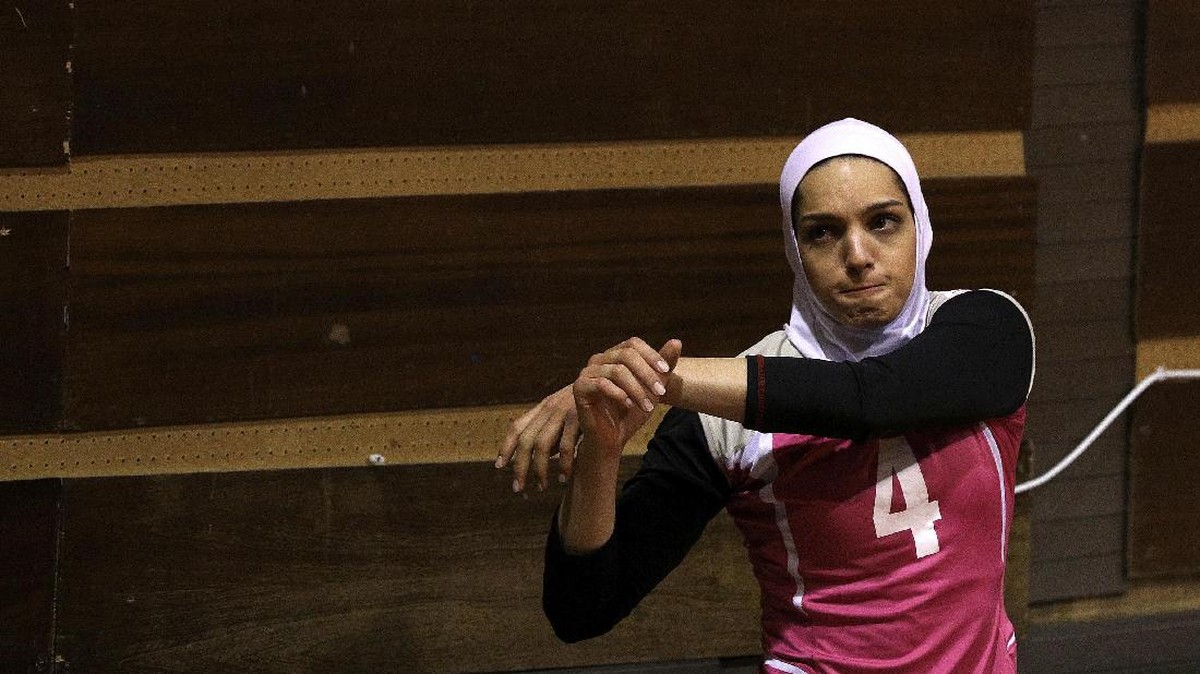 Aksi Dua Pevoli Berhijab Pencetak Sejarah Asal Iran