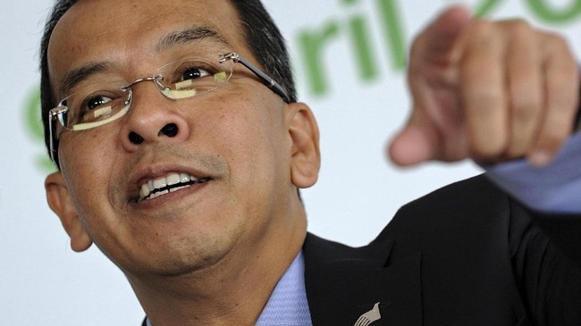 Kinerja Emirsyah Satar selama menukangi Garuda Indonesia ibarat roller coaster. Chairman mataharimall.com itu kini harus menghadapi tuduhan suap.
