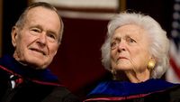 Kemesraan George HW Bush dan Istri, Tutup Usia Hampir Bersamaan