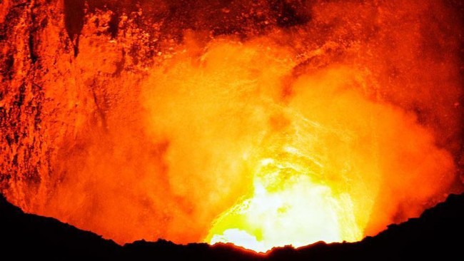 Ilmuwan dan pemerintah Nikaragua mendesain website tempat kita bisa menjelajahi isi perut gunung api yang membara itu.