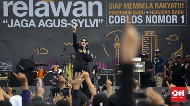 Menurut Sylviana Murni, tudingan Ahok yang menyebut dia pernah didemosi sama sekali tidak berdasar dan tanpa fakta.
