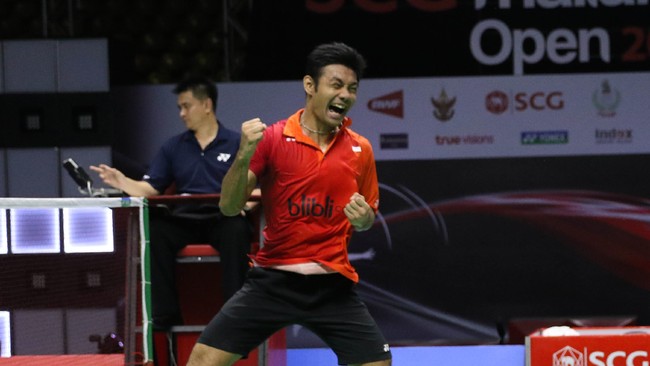 Indonesia tak pulang dengan tangan hampa dari Malaysia setelah pasangan ganda putra menjadi satu-satunya wakil yang menyumbangkan medali.