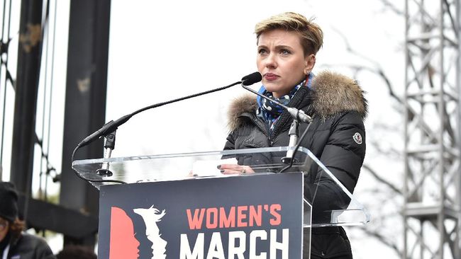 Scarlett Johansson mengungkapkan perasaannya menjadi korban hiperseksual sejak masih menjadi aktris cilik.