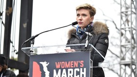 Scarlett Johansson Curhat kala Jadi Korban Hiperseksual Hollywood