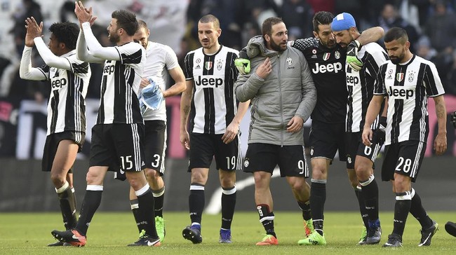 Gonzalo Higuain sangat puas melihat performa Juventus saat menang 2-0 atas Lazio di Stadion Juventus, Minggu (22/1).