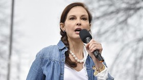 Yang Menolak Bungkam Raih 'Person of the Year' Majalah Time
