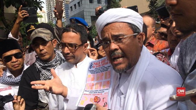 Tim pengacara FPI mengatakan kalau Laskar Pembela Islam tak perlu ikut menjemput karena akses keamanan bandara yang sangat ketat.