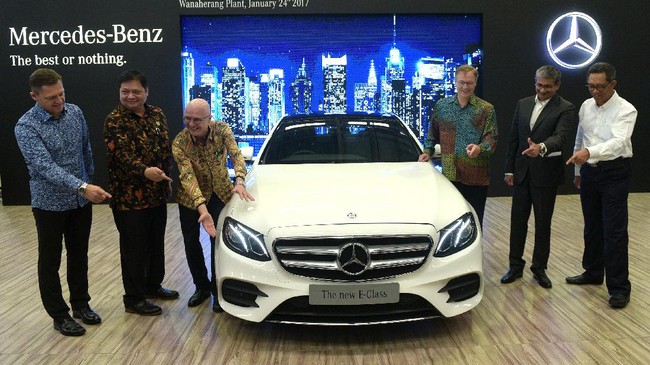 Mercedes Benz E-Class Pertama dari Wanaherang, Bogor