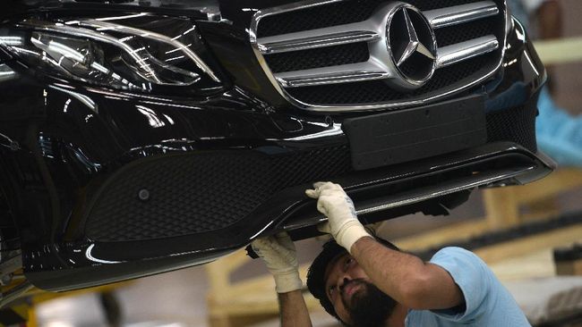 Mercy Pilih Suntik Mati Mobil Listrik B-Class Mercedes-Benz memilih memilih mengalihkan pusat perakitan B-Class di Rastatt, Jerman pada kuartal ketiga 2017.
