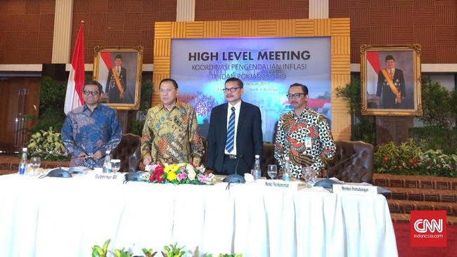 Menteri Koordinasi Bidang Perekonomian Darmin Nasution mengaku telah berdiskusi dengan Bank Indonesia demi menahan kemungkinan laju inflasi tahun ini.
