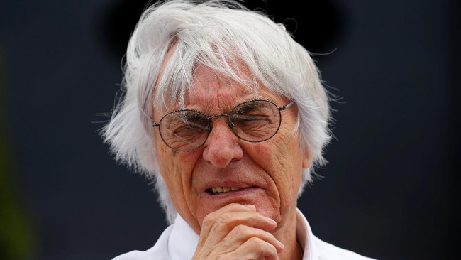 Direktur Eksekutif F1 yang baru, Chase Carey mengatakan, Bernie Ecclestone akan tetap bisa memainkan peran penting di ajang balap jet darat.