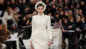 Dunia Cermin Rumah Mode Chanel