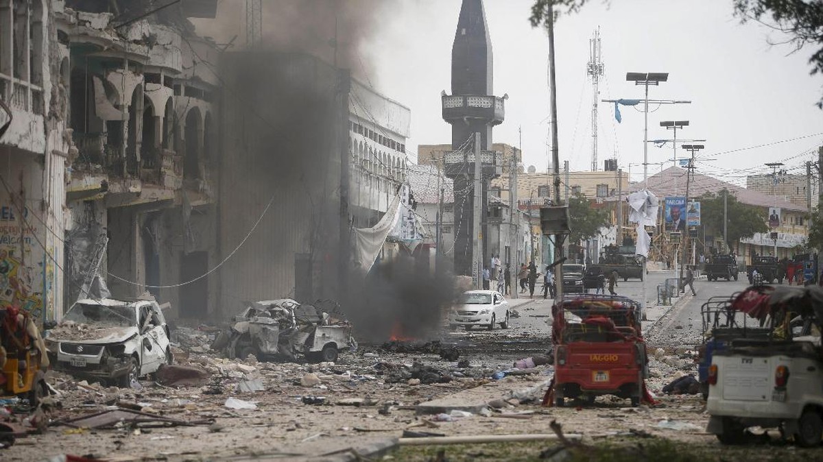 Potret Kehancuran Lokasi Bom Somalia