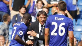 Conte Ingin Chelsea Manfaatkan Mental Liverpool yang Turun