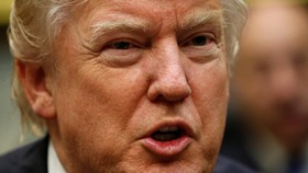 Trump Berencana Setop Penerimaan Imigran dari 7 Negara Muslim