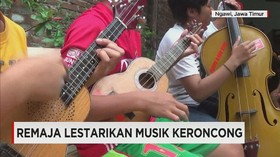 Remaja Lestarikan Musik Keroncong