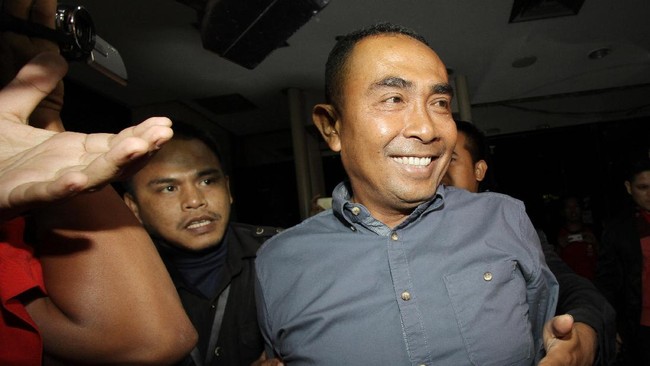 Bupati Buton Samsu Umar dinilai terbukti bersalah memberi suap kepada Akil Mochtar saat menjabat Ketua MK untuk memenangkan sengketa Pilkada Buton 2013.