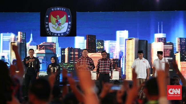 Anies tetap akan memaparkan data dan fakta saat debat terakhir nanti. Dia berharap tidak ada pasangan calon yang emosi atas data dan fakta itu.