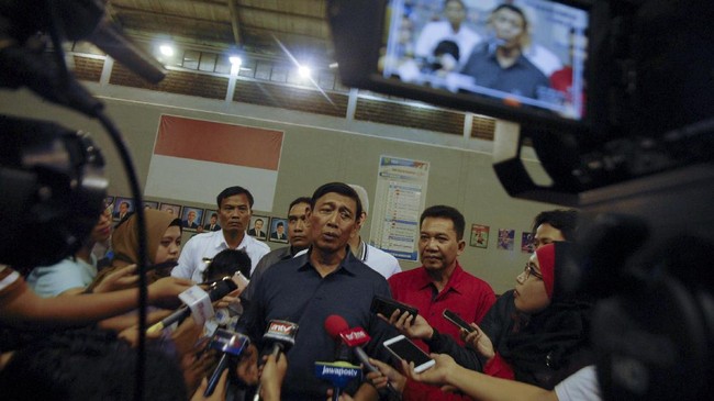 Wiranto mengaku ketika masih kecil dia sudah menjajal berbagai turnamen bulutangkis, mulai dari tingkat kampung, kecamatan, hingga level SMA.