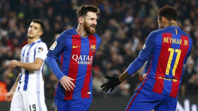 Pemain PSG, Neymar, mengucapkan ulang tahun kepada mantan rekannya di Barcelona, Lionel Messi. Neymar dirumorkan bakal balik ke Blaugrana.