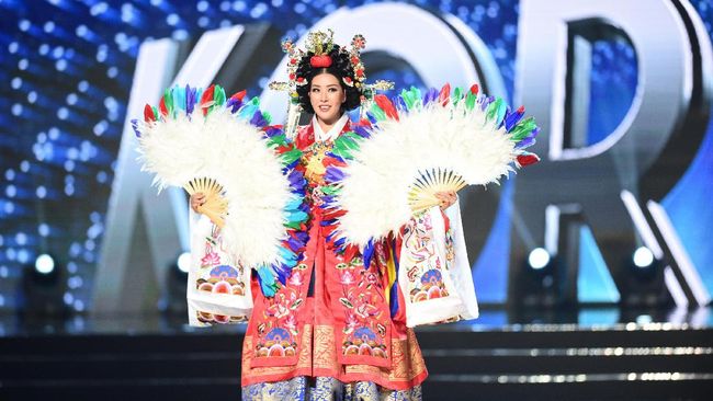 Jenny Kim, Miss Supranational 2017 asal Korea Selatan mengungkap rahasianya, dari mulai produk perawatan kecantikan hingga trik menang di kontes kecantikan.