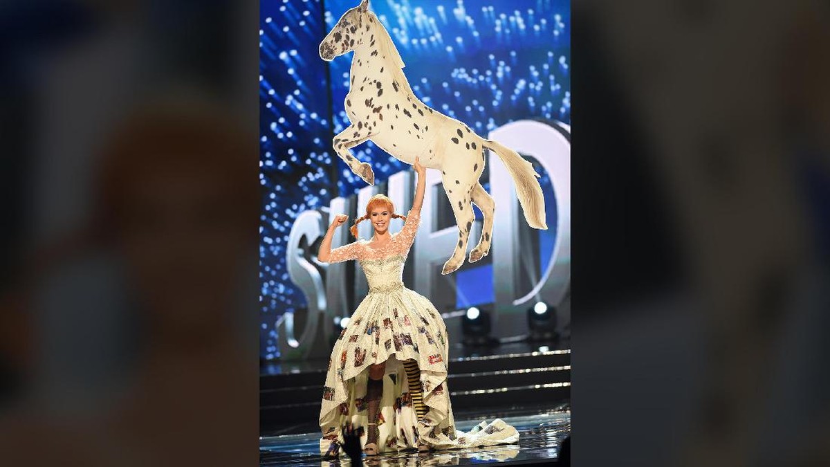 Kehebohan Kostum Nasional Kontestan Miss Universe 2016