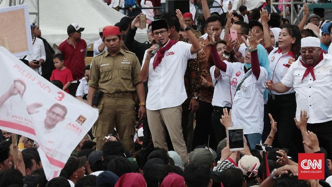 Total pasangan Anies-Sandi mengantongi Rp65,3 miliar dana kampanye. Pos pengeluaran terbesar adalah pengadaan alat kampanye yang mencapai Rp19 miliar.