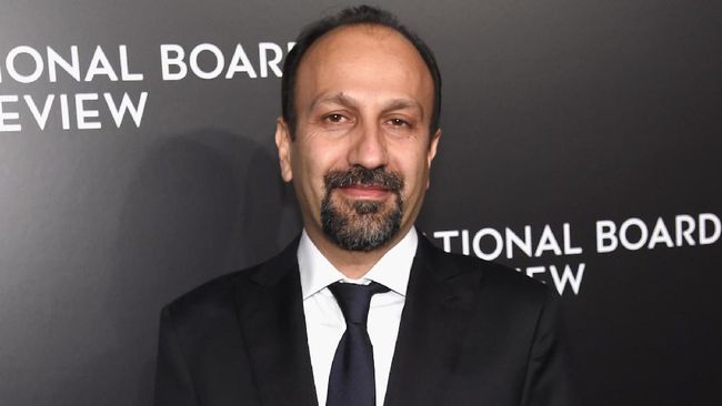 Asghar Farhadi, nomine film berbahasa asing terbaik Oscar 2017 tidak akan bisa hadir dalam malam penghargaan, menyusul pelarangan masuk AS Donald Trump.