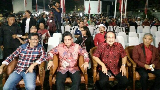 Sempat jadi kontroversi karena spanduk penolakan, PDI Perjuangan kembali adakan pagelaran wayang kulit.