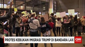 Unjuk Rasa Warga AS Menentang Kebijakan Imigrasi Trump