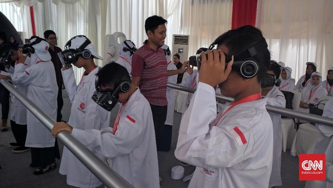 Kadis Pendidikan DKI menyatakan 70 sekolah yang meliburkan siswanya selama Asian Games akan memberikan tugas online agar siswa tetap belajar selama libur.
