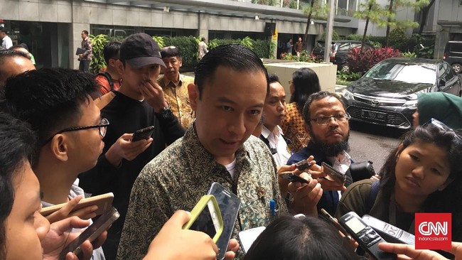 BKPM berjanji mampu menerbitkan sembilan perizinan usaha di sektor ketenagalistrikan dan sektor minyak dan gas bumi (migas) hanya dalam tiga jam saja.